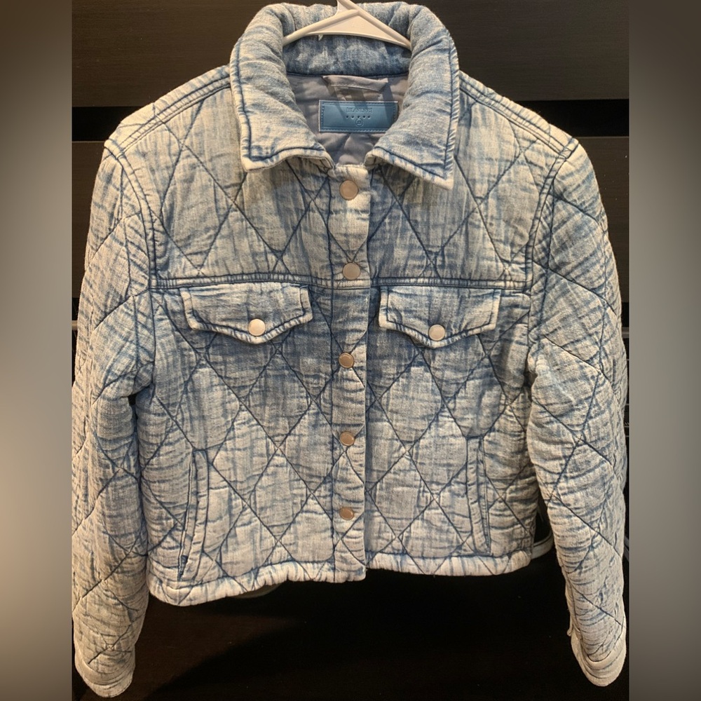BLANK NYC quilted 100%cotton Denim jacket never worn once Size xs